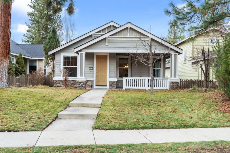 19424 Blue Lake Loop, Bend OR 97702 for Sale