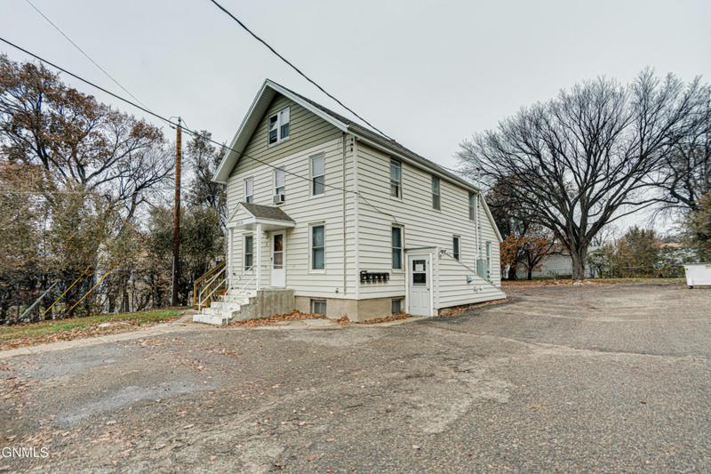 2018 E AVENUE D, Bismarck, ND 58501 Multi Family For Sale  MLS# 4010420