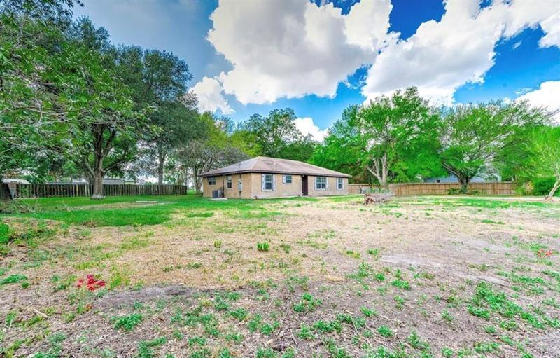 25707 James, Lissie, TX 77454 for Sale