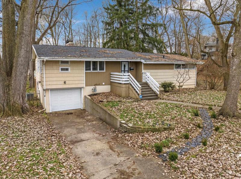1709 Kessler Blvd, South Bend, IN 46616 - MLS 202344967 for Sale