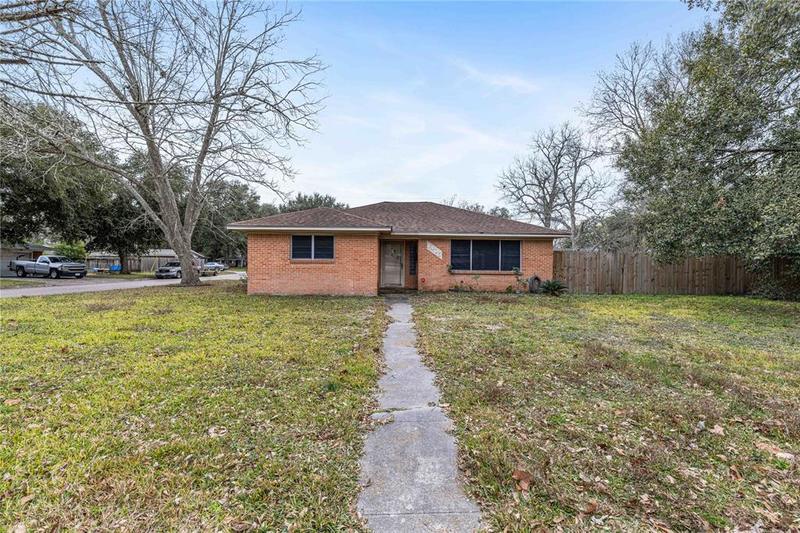 1405 Adams St, Baytown, TX 77520  MLS# 11345782 for Sale