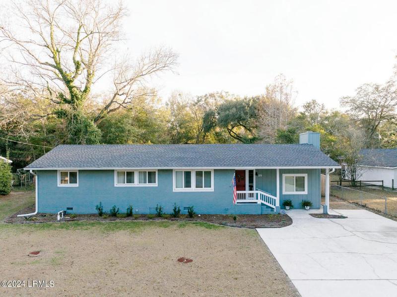 25 MYSTIC CIR, Beaufort, SC 29902 Single Family Residence For Sale  MLS# 183431