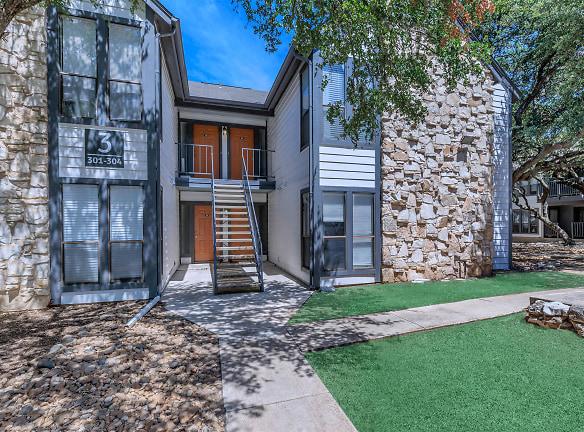 Aria Apartments - 16585 Blanco Rd - San Antonio, TX Apartments for Rent