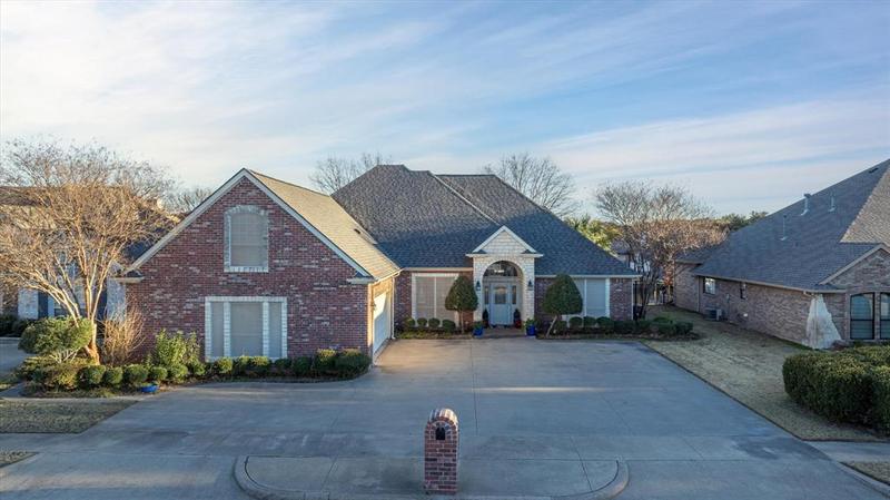 1109 Cliff Swallow Dr, Granbury, TX 76048 for Sale