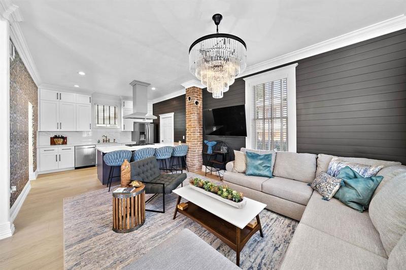1910 Avenue M 1/2, Galveston, TX 77550 for Sale