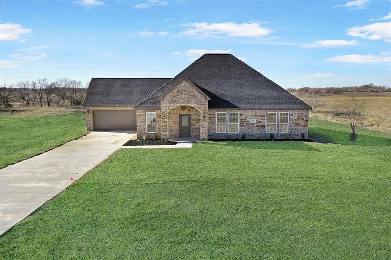 909 Genesis, Rice, TX 75155 for Sale