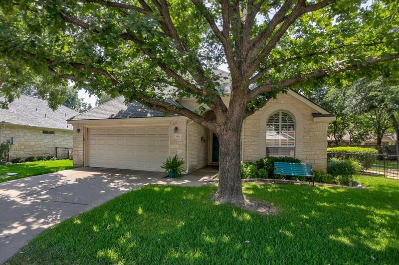 106 Village Dr, Georgetown, TX 78628 for Sale