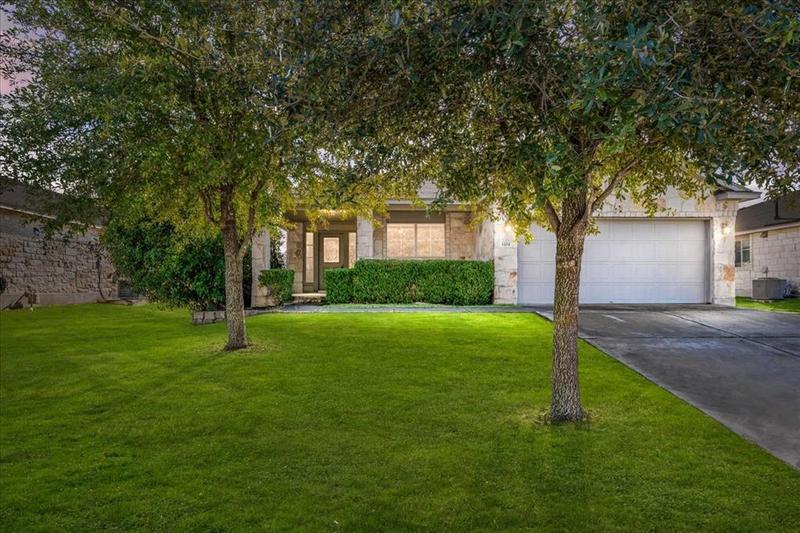 1104 S Brook Dr, Leander, TX 78641 for Sale