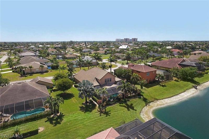 Cape Coral, Lee County, FL Lakefront Property, Waterfront Property, House for sale Property ID: 415350872
