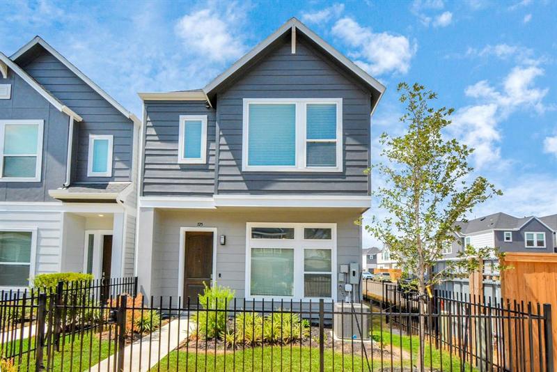 714 Strawberry Pines Ct, Houston, TX 77009 for Rent