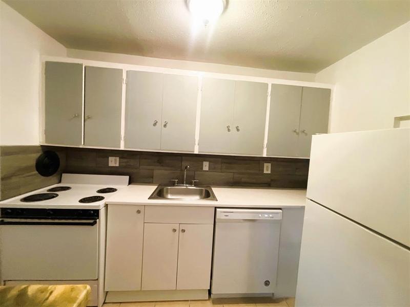 425 Hawthorne St #8, Houston, TX 77006 for Rent
