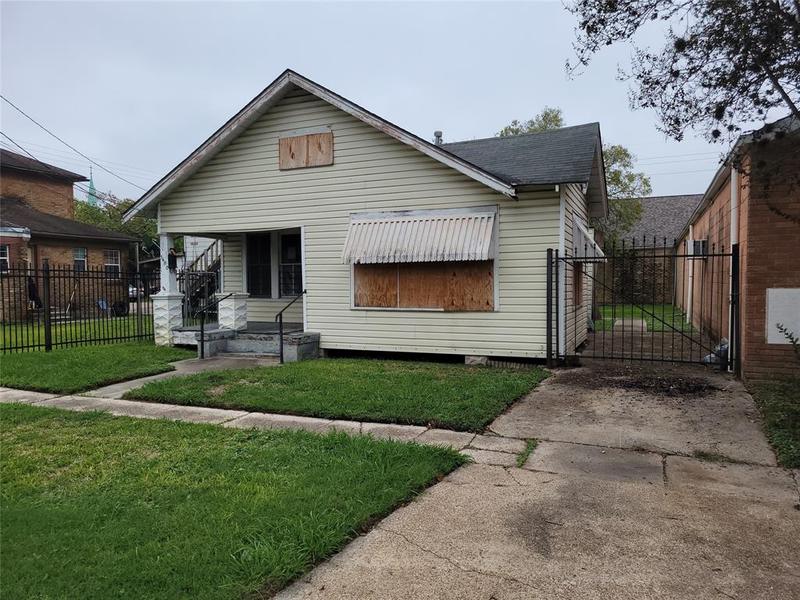 3410 Nagle St, Houston, TX 77004 for Sale