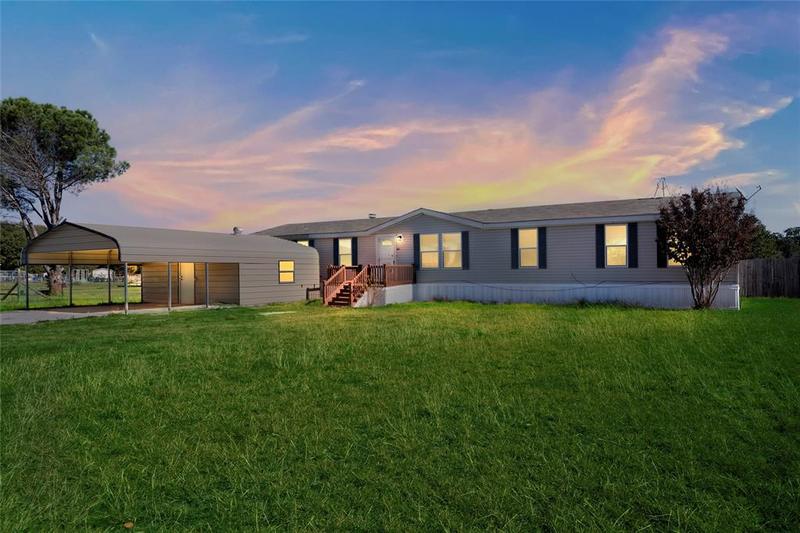 164 Finneyoaks Ln, Weatherford, TX 76085 for Sale
