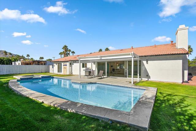 2875 E Ventura, Palm Springs CA 92262 for Sale