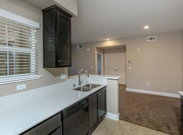 Edgewater Apartments - 2105 Carion Court - Pittsburg, CA Apartments for Rent