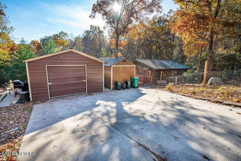 500 Old Furnace Rd, Tellico Plains, TN 37385  608150293 for Sale