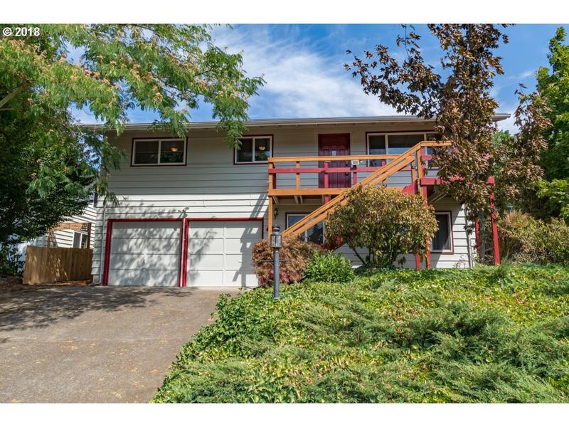 425 W 28th Ave, Eugene, OR 97405  MLS# 18481966 for Sale