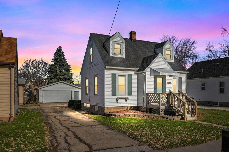 115 EDNA Avenue, Neenah, WI 54956  609251639 for Sale