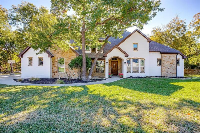 3510 Lakeway Dr, Weatherford, TX 76087 for Sale