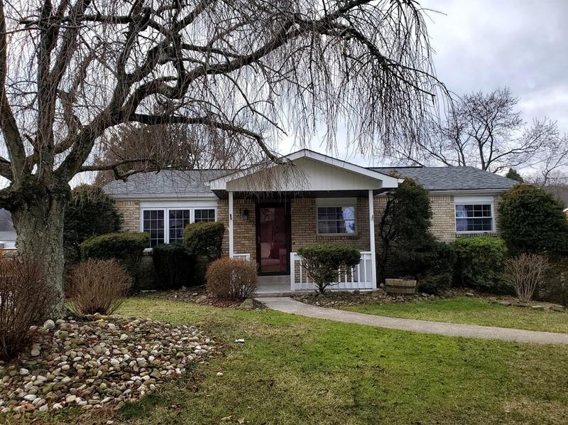 580 Rainier Dr, Pittsburgh, PA 15239 - MLS 1637007 for Sale