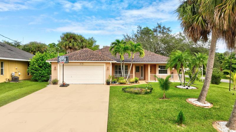 2101 SW Cadiz Ave, Port Saint Lucie, FL 34953 - MLS RX-10931638 for Sale
