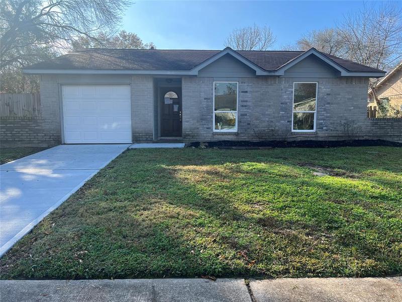 2513 Knoxville Dr, League City, TX 77573 for Sale