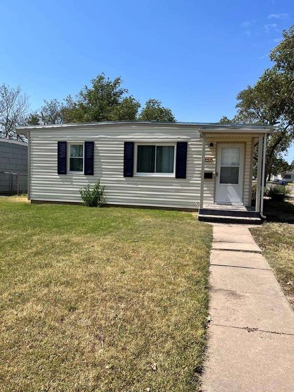 2223 Monroe Street, Great Bend, KS 67530  607290470 for Sale