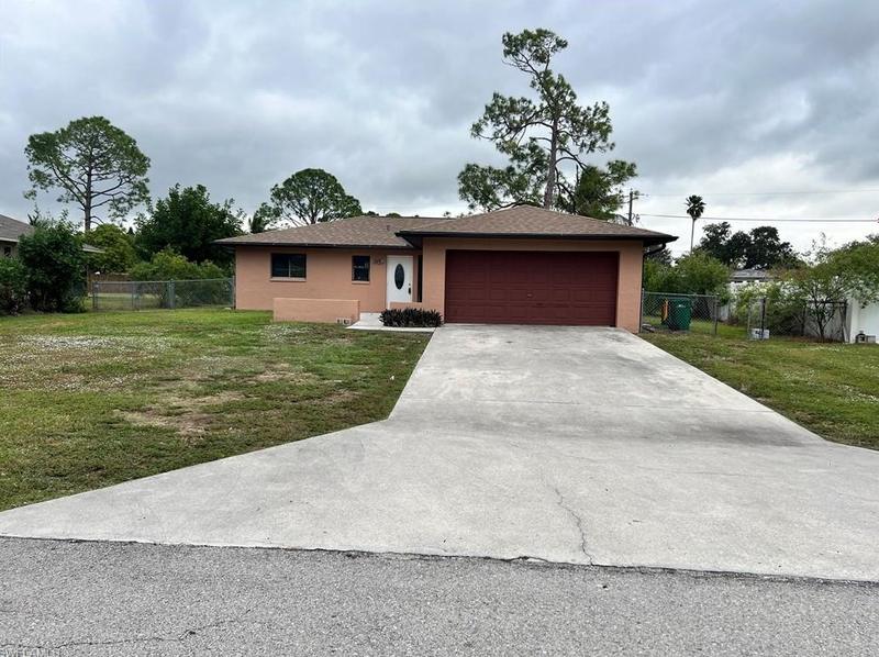 5440 25th Pl SW, Naples, FL 34116 - MLS 223092688 for Sale