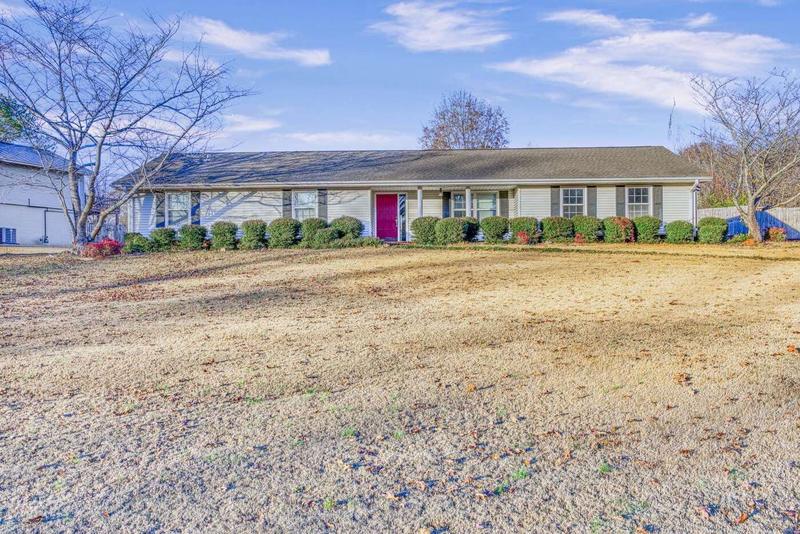 129 Crosslin Ln, Florence, AL 35633  612736627 for Sale