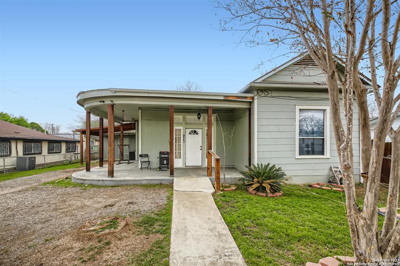 923 SUNGLO DR, San Antonio, TX 78221-1748 for Sale