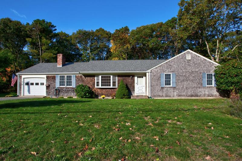 409 Buckskin Path, Centerville, MA 02632  MLS# 22304758 for Sale
