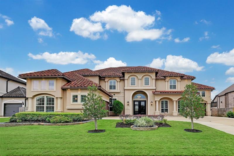 5015 Harvest Chase Ln, Sugar Land, TX 77479 for Sale