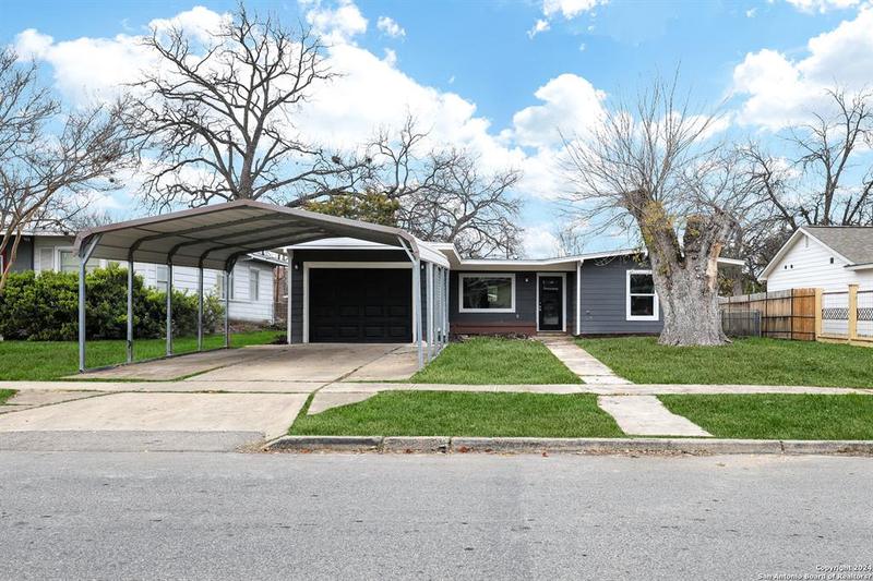 515 E AMBER ST, San Antonio, TX 78221-2427 for Sale