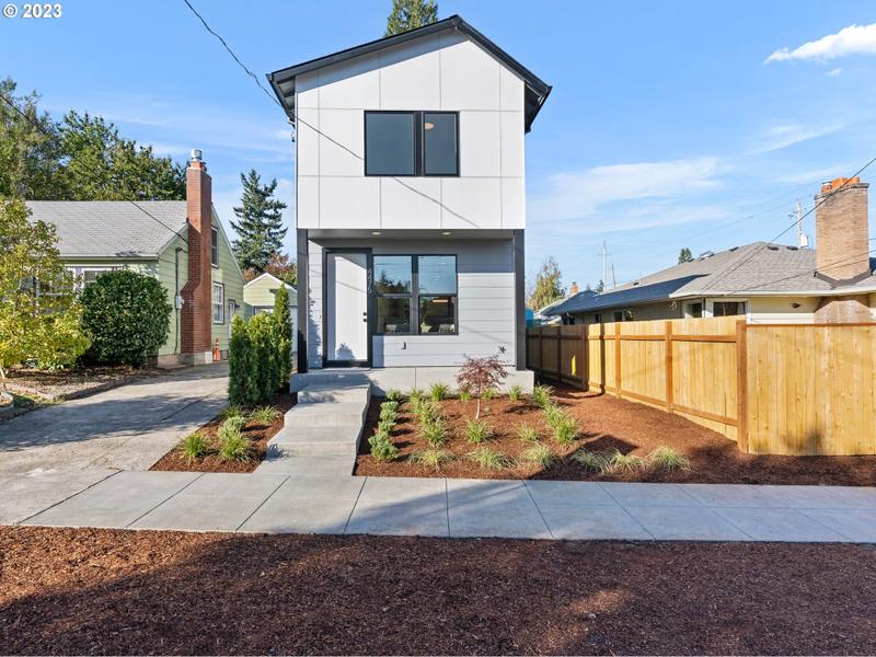4475 NE 77TH AVE, Portland OR 97218 for Sale