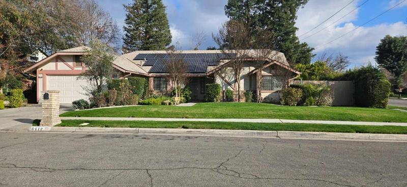 6412 N VAGEDES AVE, Fresno, CA 93711 Single Family Residence For Sale  MLS# 606413 for Rent