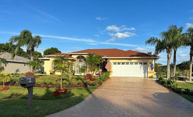 3228 SE PINTO ST, Port St. Lucie, FL 34984 Single Family Residence For Sale  MLS# A11515297