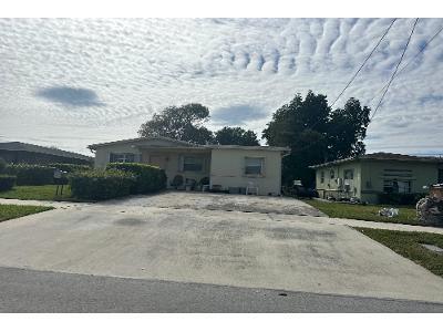 SW 3rd Ct for Sale
