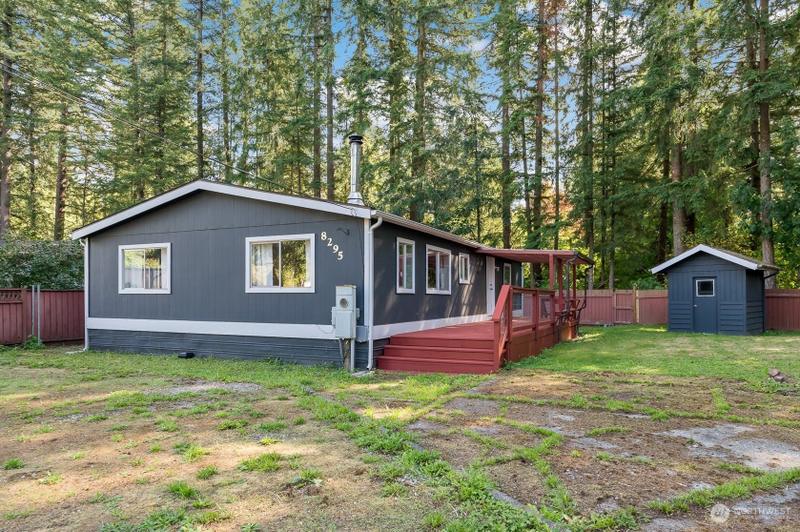 8295 Golden Valley Blvd, Maple Falls, WA 98266 - MLS 2160247 for Sale