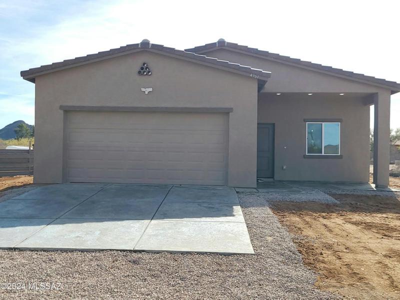 4967 S SUNSET BLVD, Tucson, AZ 85757 Single Family Residence For Sale  MLS# 22325703