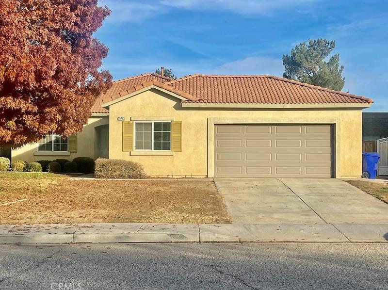 15773 Sapphire St, Victorville, CA 92394 - MLS OC23221306 for Sale
