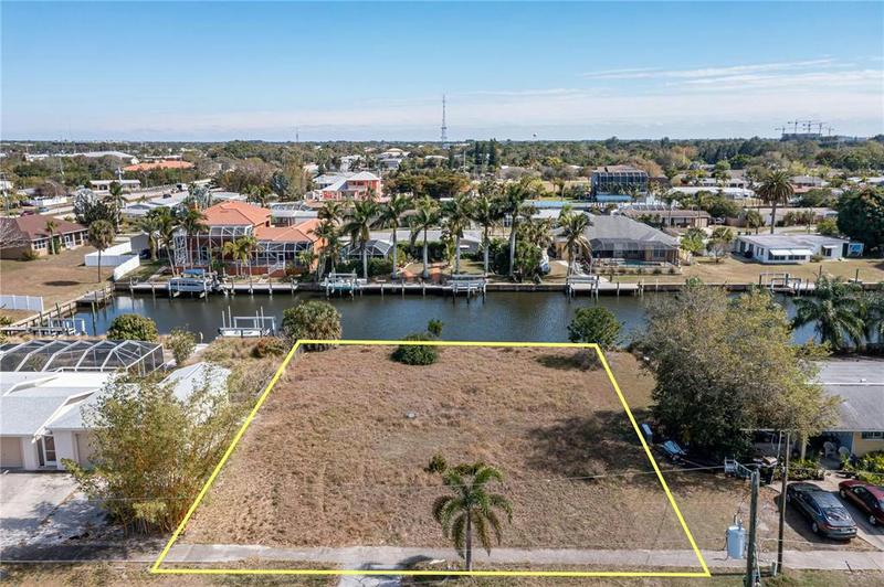 109 BALDWIN CT SE, PORT CHARLOTTE, FL 33952 Single Family Residence For Sale  MLS# C7455035