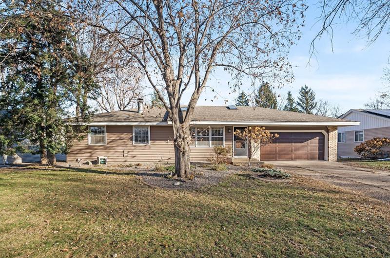 11249 President Dr NE, Blaine, MN 55434 - MLS 6463320 for Sale