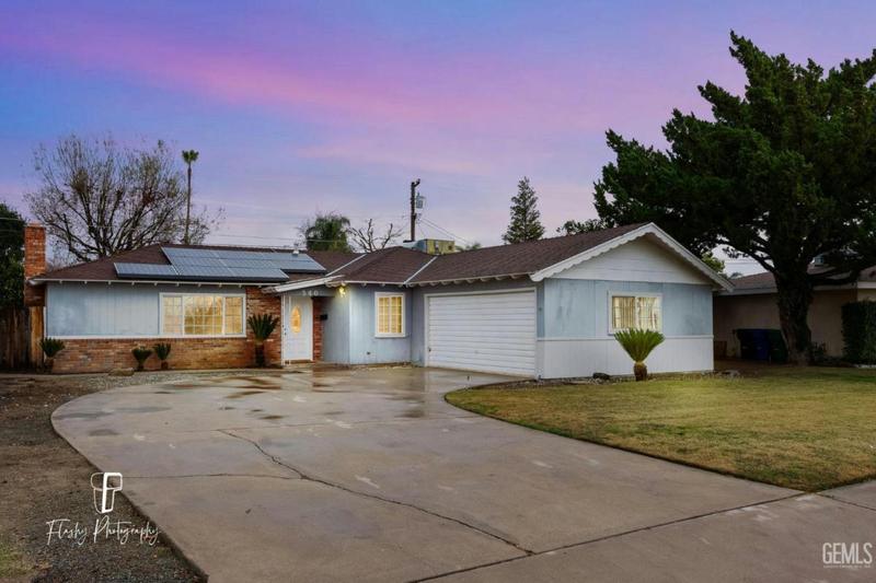 540 HARRIS DR, Shafter, CA 93263 Single Family Residence For Sale  MLS# 202400175