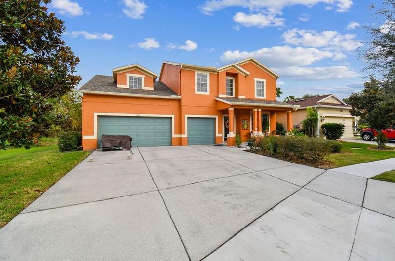 11338 Laurel Brook Ct, Riverview, FL 33569 - MLS T3492408 for Sale
