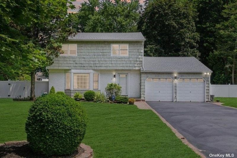 Smithtown, Suffolk County, NY House for sale Property ID: 417100453