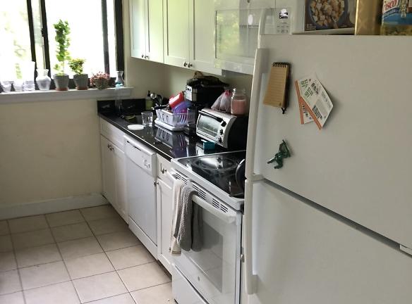 114 Longwood Ave unit 5 - Brookline, MA 02446 - Home For Rent