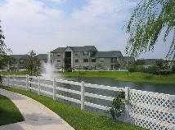 Willow Lake - 2425 Katy Flewellen Rd - Katy, TX Apartments for Rent