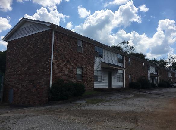 HILLANDALE Apartments - 2627 Poinsett Hwy - Greenville, SC Apartments for Rent