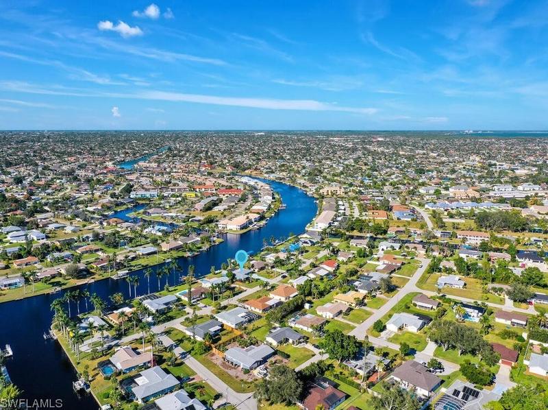 1221 SE 43rd Terrace, Cape Coral, FL 33904 - MLS 223084451 for Sale