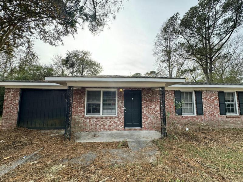 4437 ELDERWOOD DR, Ladson, SC 29456 Single Family Residence For Sale  MLS# 23026981